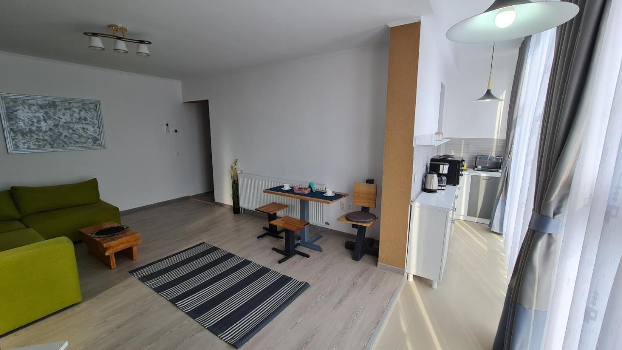Appartement Pomiculturii 5 *